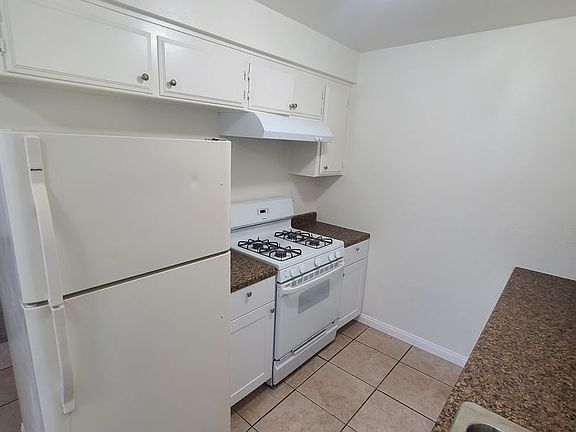 4th image of 723 N Grape St Unit A