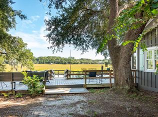 8525 Oyster Factory Rd, Edisto Island, SC 29438