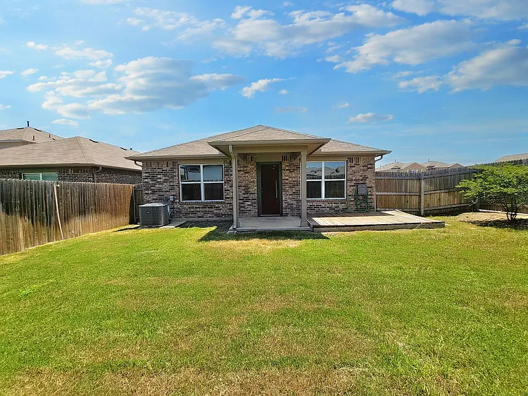 1308 Fairhaven Gtwy — Photo 33
