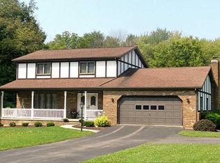 416 Aiken Rd, New Castle, PA 16101