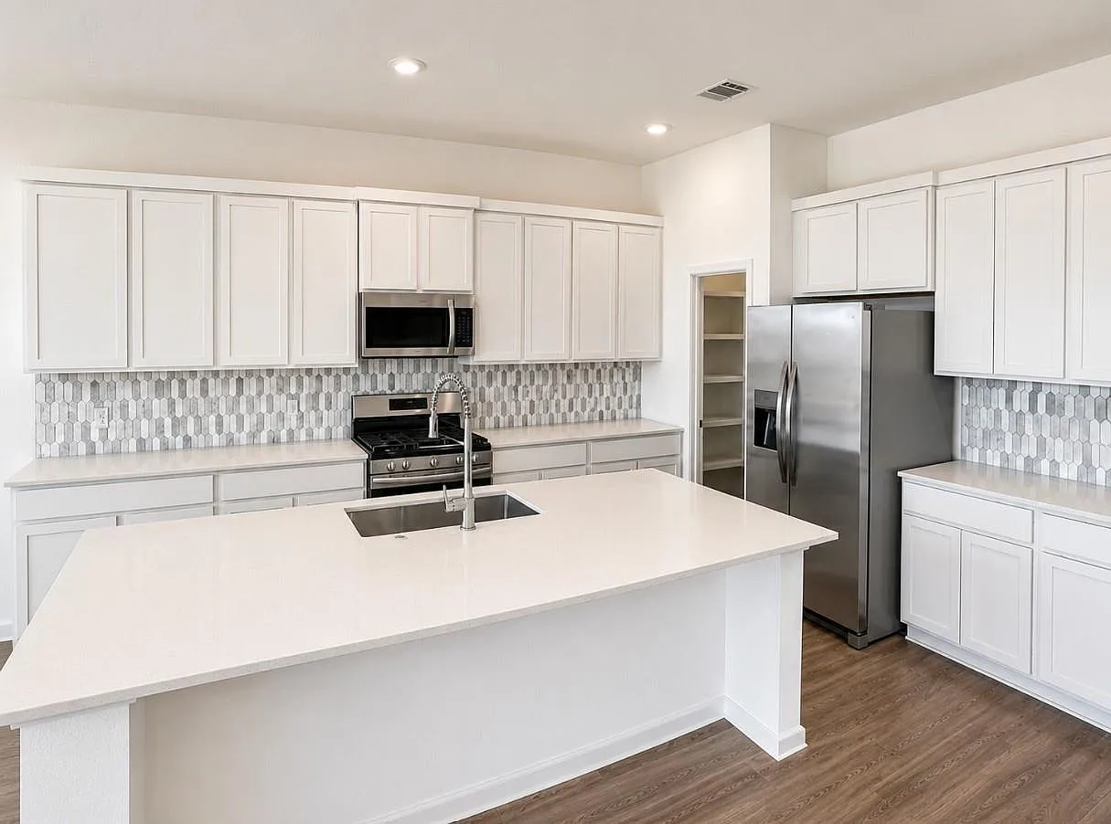 4 bed, 3.0 bath, 3003 sqft, $3,600 — Photo 4
