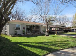 824 Perry Dr, White Settlement, TX 76108