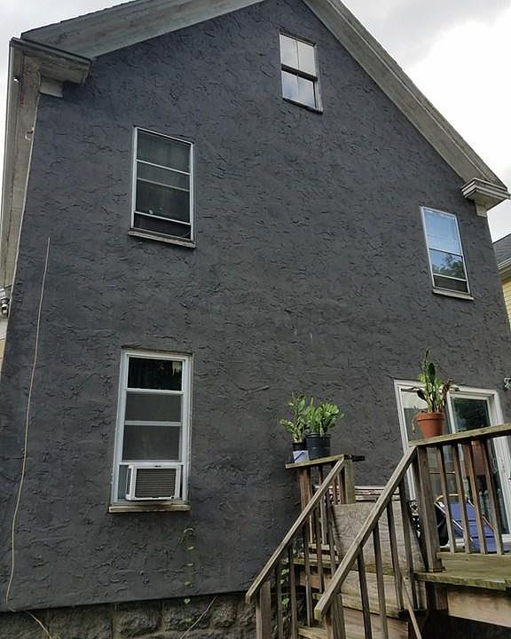 2nd image of 62 Hollingsworth St