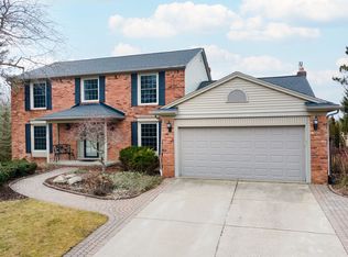 4251 Carson Dr, Troy, MI