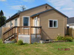 1095 Pacific Dr, Hammond, OR