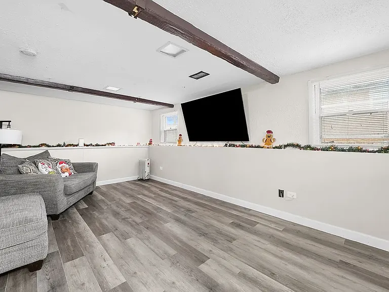 626 E 156th Pl — Photo 15