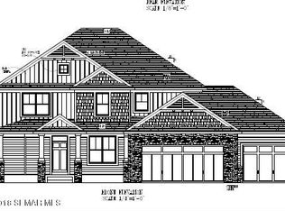 1585 30th St SW, Rochester, MN 55902