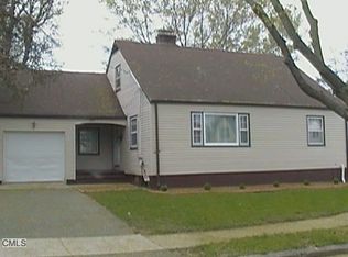 360 Alpine St, Bridgeport, CT 06610