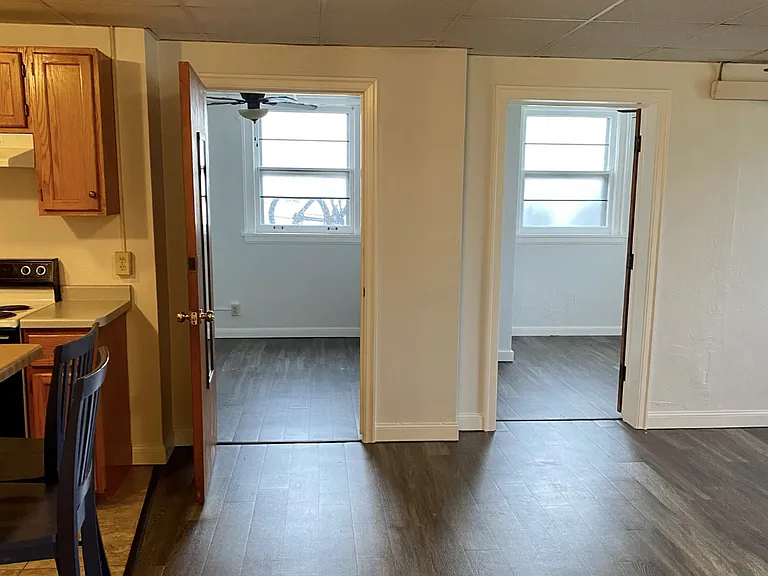 256 E Sarnia St #6 — Photo 5