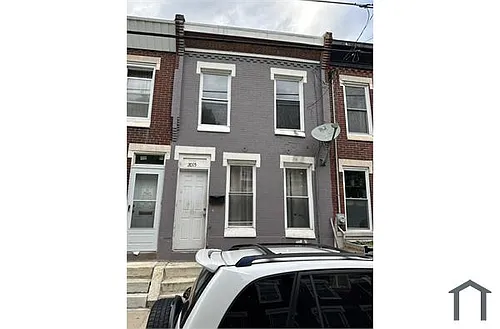 2015 Mountain St Photo 1
