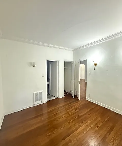 6626 Franklin Ave #303 — Photo 16