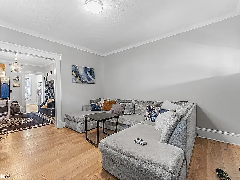 9615 Larnder Ave — Photo 14