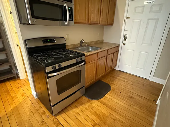 124 Washington St, Providence, RI