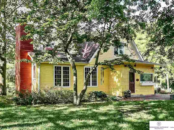 7502 Omaha Trace St, Omaha, NE 68122