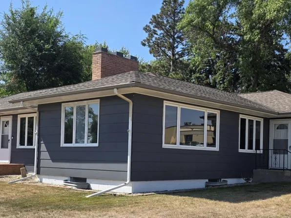 602 Ash St, Lisbon, ND 58054