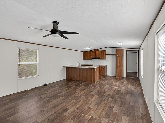 5th image of 1090 Possum Trot Rd