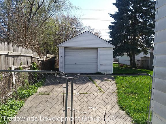 2nd image of 20220 Kingsville St