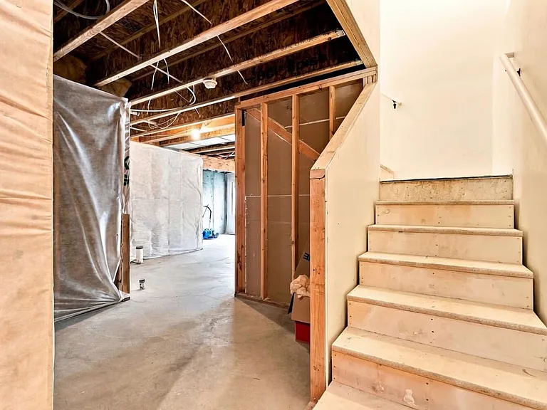 1084 W Chimney Pass Dr #MAIN — Photo 8