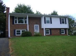 643 Dillon Dr, Vinton, VA 24179