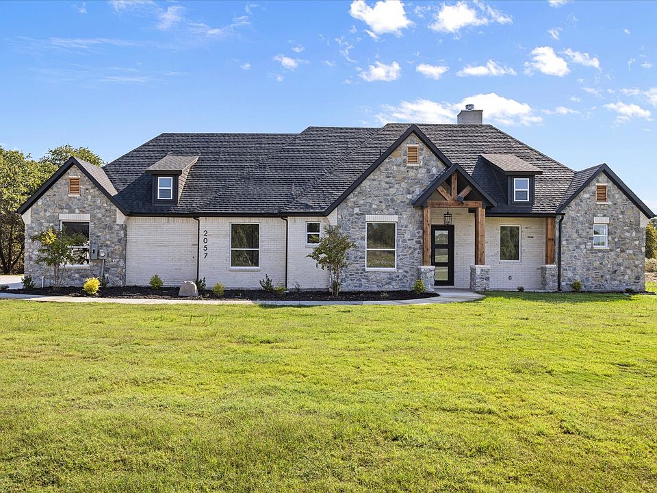 1st image of 2057 Glenhollow Dr