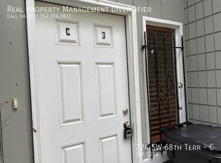 724 SW 68th Ter APT C, Gainesville, FL 32607