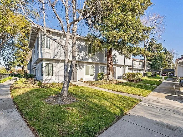 4926 Lowry Rd — Photo 19
