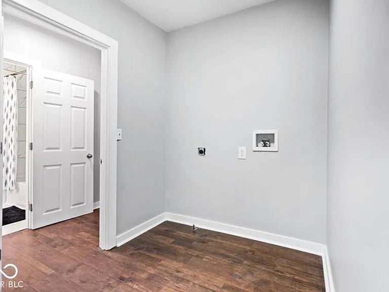 1302 Laurel St — Photo 24
