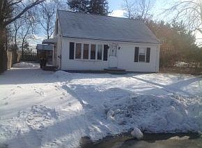 1st image of 406 W Hollis St