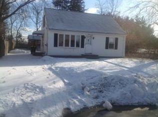 406 W Hollis St, Nashua, NH 03060