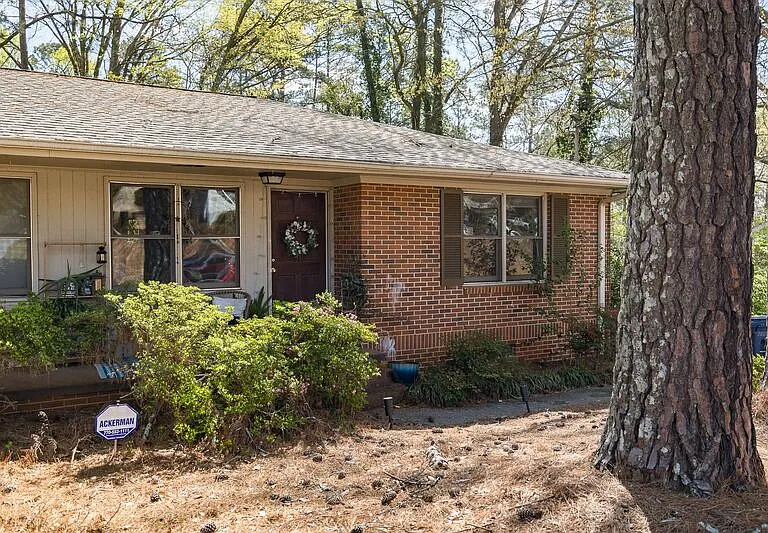 2227 S Milledge Ave — Photo 2