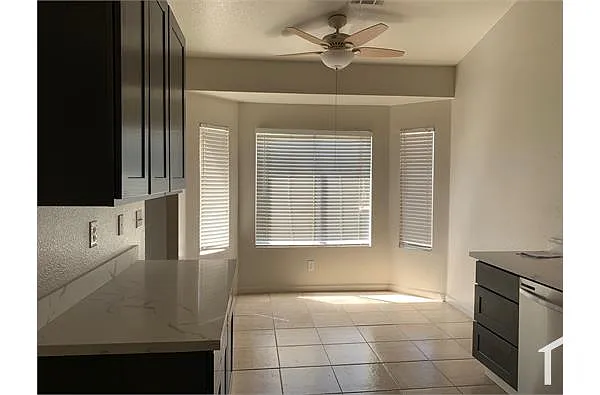 Building Photo - 867 El Pinal Ln