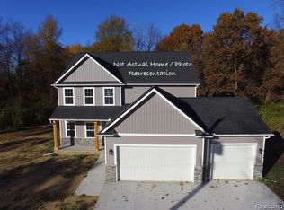 3240 Cedar Lake Rd, Howell, MI 48843