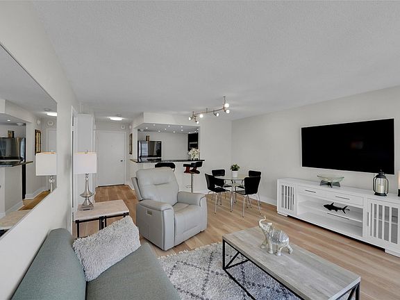 5th image of 133 N Pompano Beach #1407