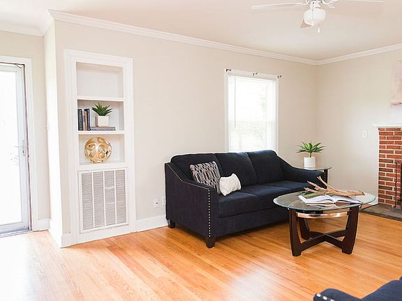 4th image of 233 Alta Ln #A