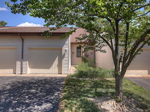 2nd image of 2747 Stonebluff Dr SW #85
