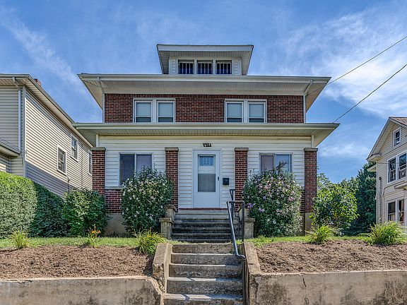 2nd image of 914 Penmar Ave SE