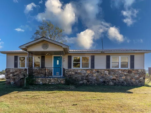 567 New Hope Rd, Hardy, AR 72542
