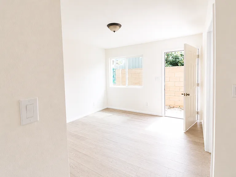 15600 Country Club Dr — Photo 5