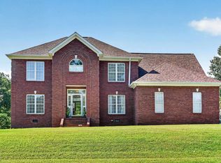 142 Hazelwood Ln, Florence, AL 35634