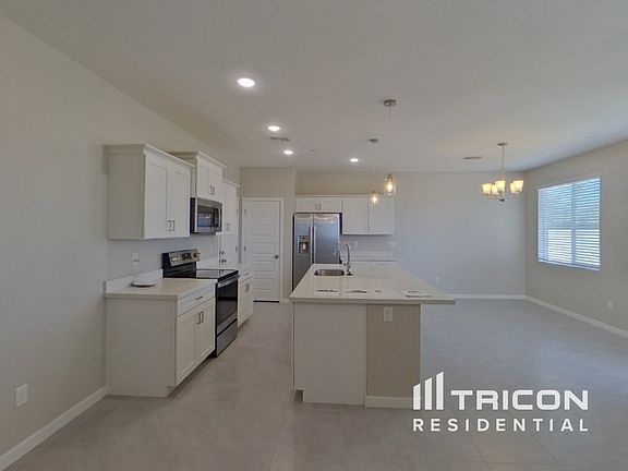 4th image of 4539 E Gary St