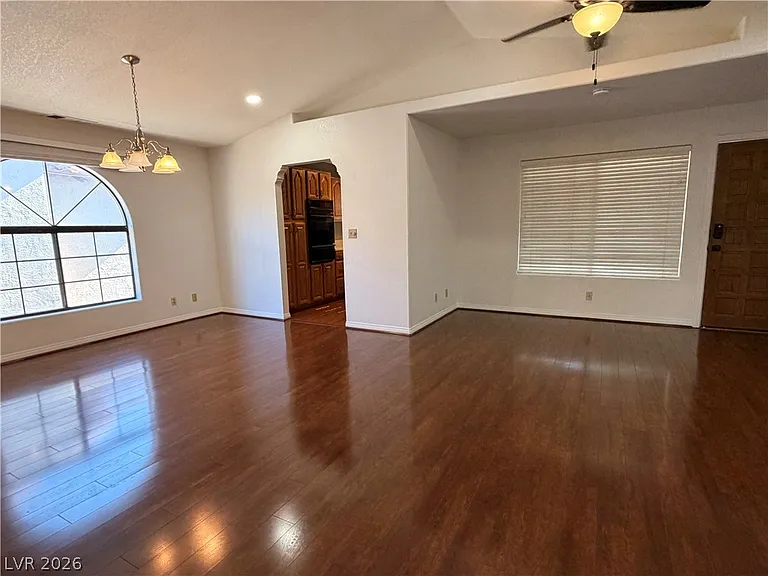 1411 Santa Margarita St #F — Photo 5