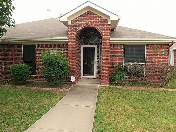 2nd image of 10509 Lone Pine Ln