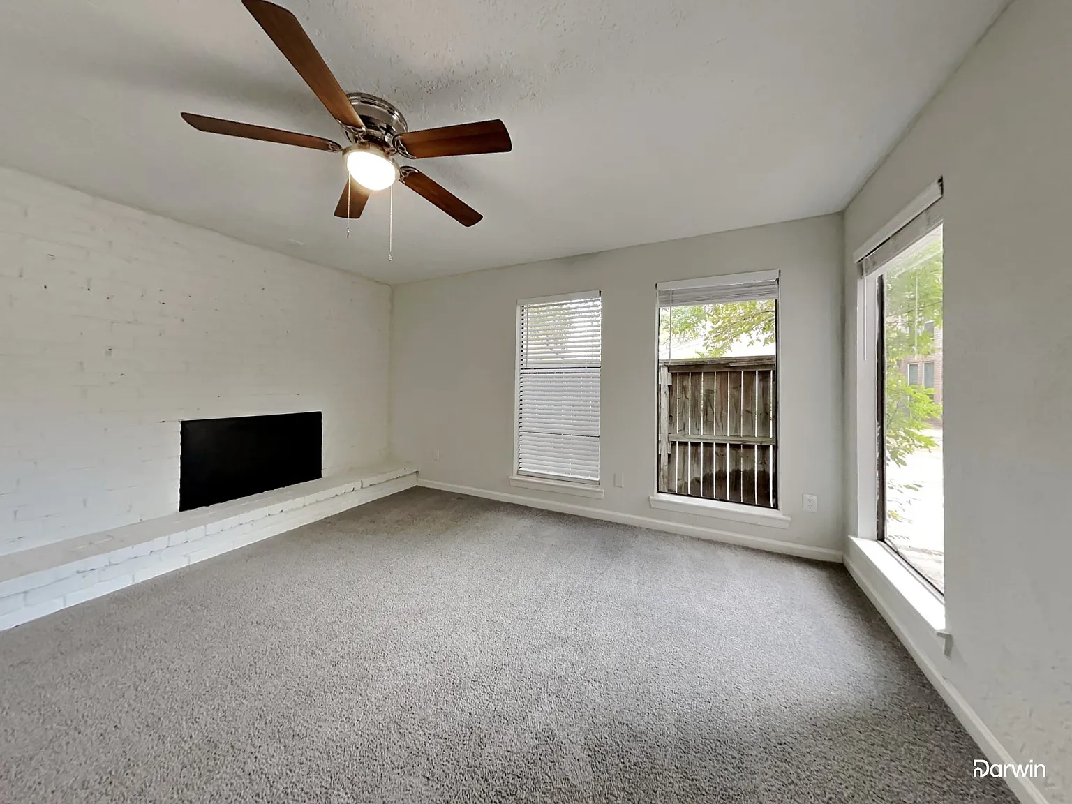 3 bed, 2.5 bath, 2037 sqft, $2,030 — Photo 3