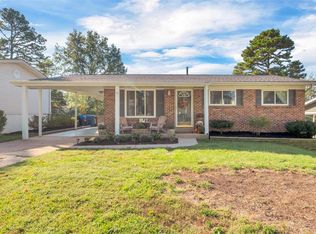 42 Hillcrest Blvd, Ballwin, MO 63021