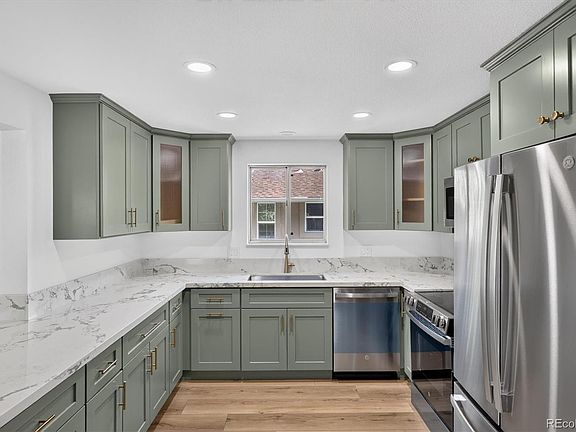 3rd image of 7975 Dudley Court