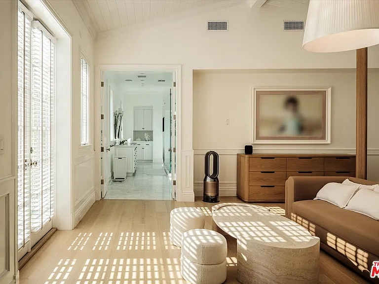 11579 W Sunset Blvd — Photo 13