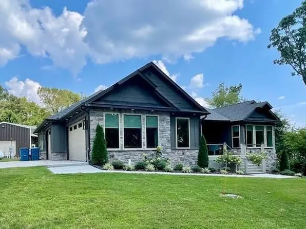 7515 Hutchens Rd, Bentonville, AR 72712