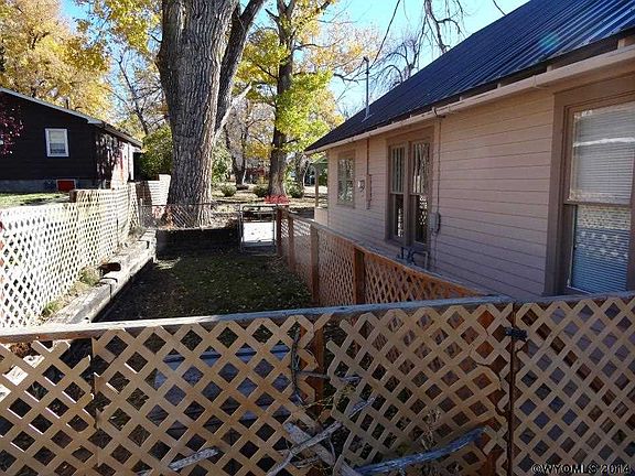 4th image of 218 Cummings Ave