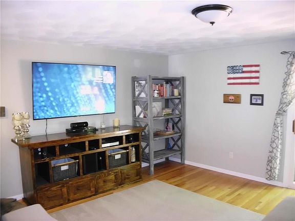 5th image of 450 Providence St Unit 19