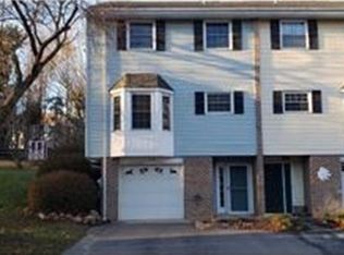 112 Emery Ct, Newark, DE 19711